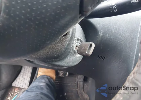 2007 Toyota Corolla S из США, поврежденный, VIN 2T1BR32E67C844164